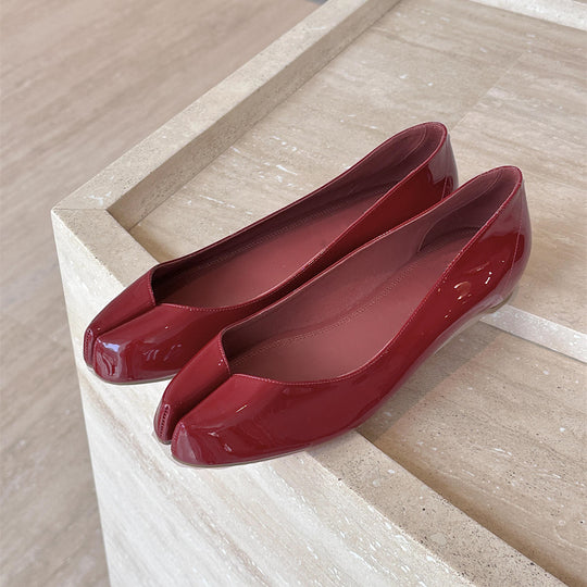 Damen Ballerinas mit elegantem Hochglanz und komfortablem Riemen R&B