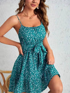 Damen floraler Minikleid mit Spaghettiträgern und Rüschendetails R&B