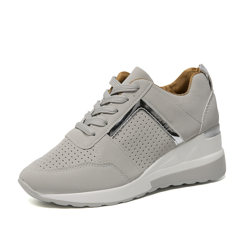 Damen Sportliche Sneakers mit perforierter Oberfläche und modischem Metallic-Detail R&B