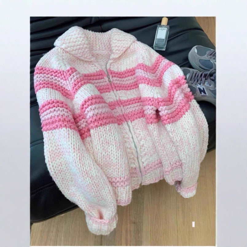 Damen Strickjacke mit breiten Streifen und hochwertigem Reißverschluss R&B