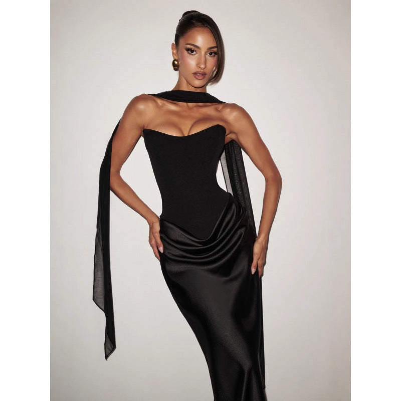 Damen Elegantes Cocktailkleid mit Herzausschnitt und fließendem Rockteil R&B