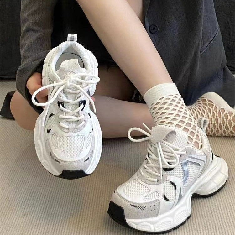 Damen Sportliche Sneakers mit atmungsaktiver Netzstruktur und dämpfender Sohle R&B