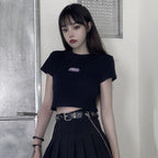 Damen Cropped T-Shirt mit kreativem Logo-Design und figurbetontem Schnitt