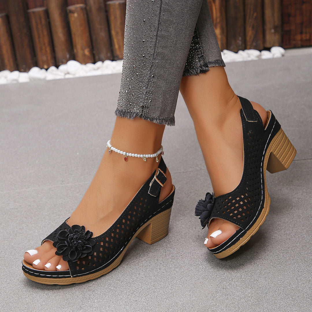Damen Offene Zehen-Sandalen mit floralem Lochdesign und bequemen Blockabsatz Heidi-Mode