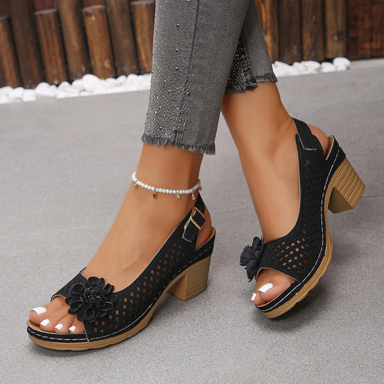 Damen Offene Zehen-Sandalen mit floralem Lochdesign und bequemen Blockabsatz Heidi-Mode