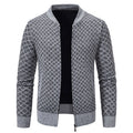 Herren Urbaner Strickjacke mit asymmetrischem Reißverschluss, hohem Kragen und modernen Details