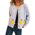 Damen Strickjacke mit fruchtigem Motiv und Knopfdetails R&B