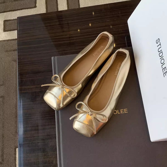 Damen elegante Ballerinas mit Schleifendetail und glänzender Schuhspitze R&B