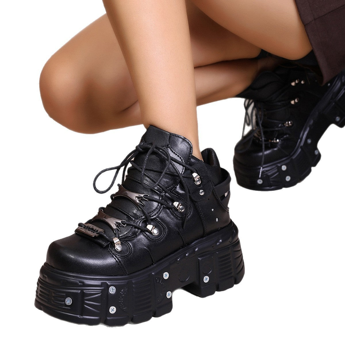 Damen Trendige und auffällige Sneakers mit modischen Details R&B