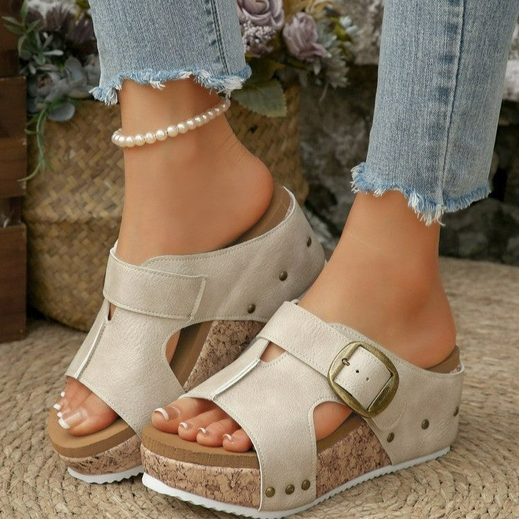 Damen Plattform Sandalen mit dekorativem Riemchen und komfortabler Korksohle EB