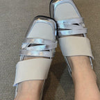 Damen bequeme Slipper mit modernem Riemendesign