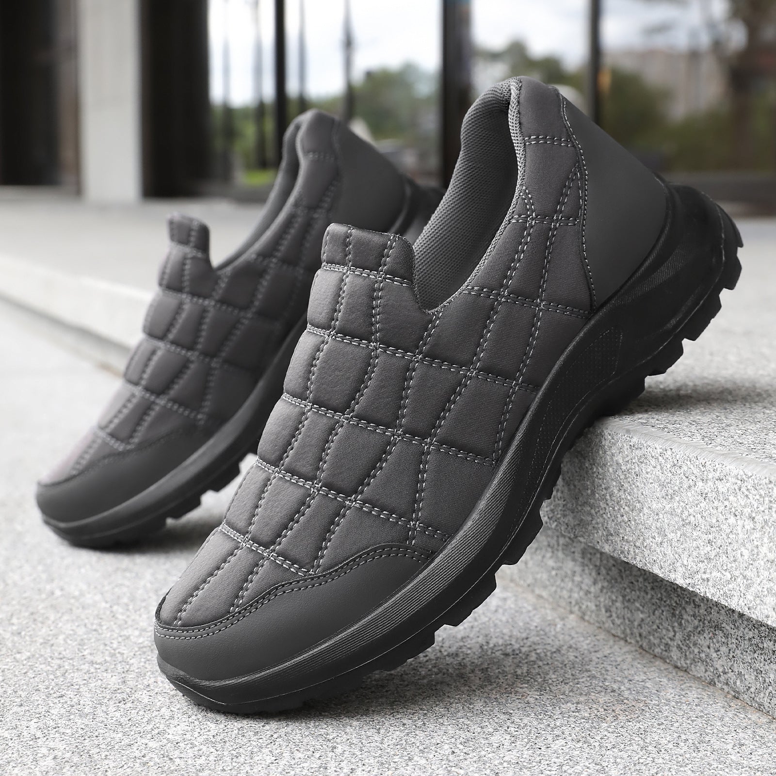 Damen Komfortable Slip-On Sneakers mit gepolstertem Schaft R&B