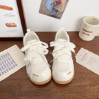Damen Sneakers mit innovativem Schnürsystem und atmungsaktiver Oberflächenstruktur R&B