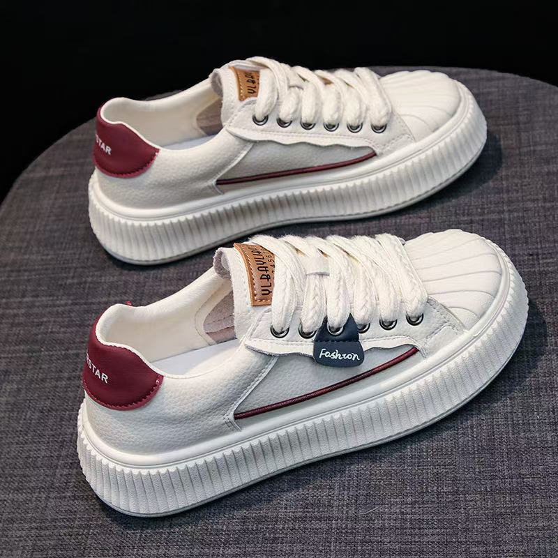 Damen Sneaker mit strukturiertem Obermaterial und moderner Sohle R&B
