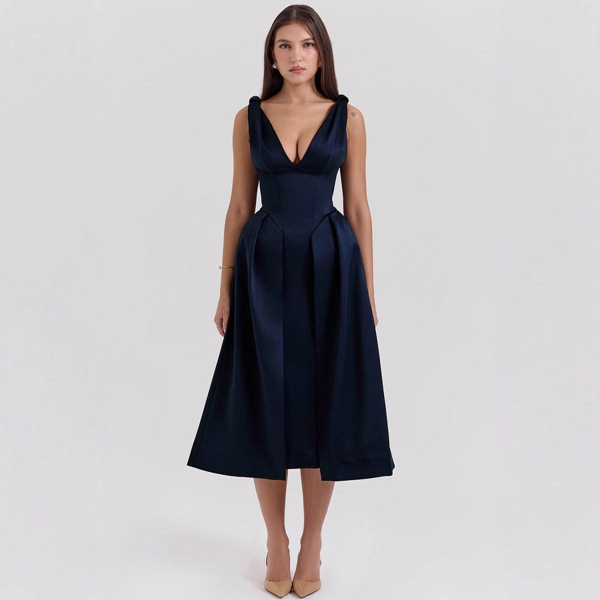 Damen Elegantes Wickelkleid mit tiefem V-Ausschnitt und schwingendem Rock EB