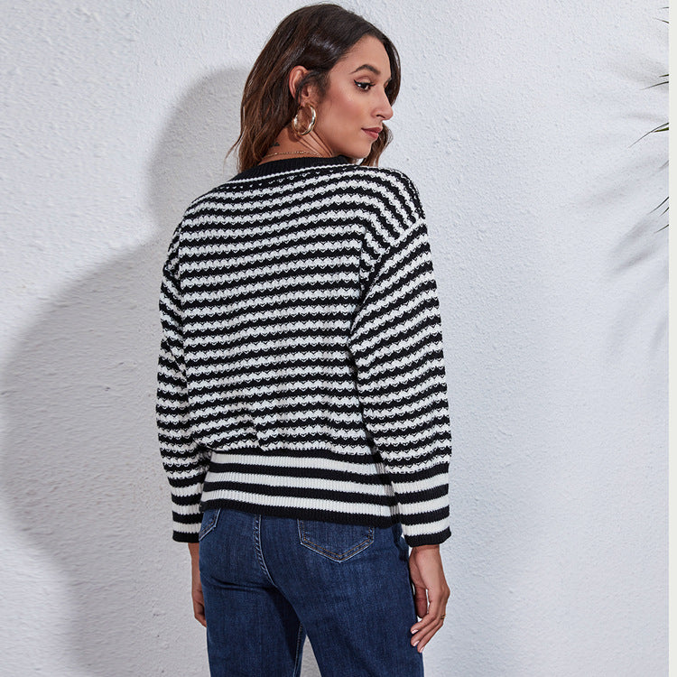 Damen Pullover mit modernem Wellenmuster und lässigem Schnitt R&B