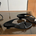 Damen Zehentrenner-Sandalen mit elegantem Riemendesign und modischem Schmuckdetail R&B