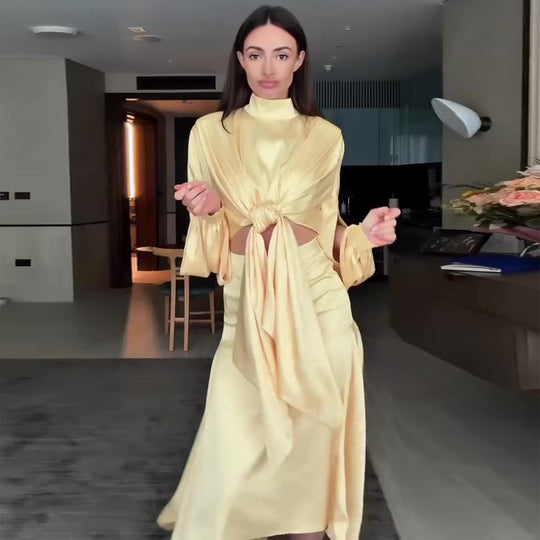 Damen elegantes Wickelkleid mit modischen Cut-Out-Details und voluminösen Ärmeln R&B