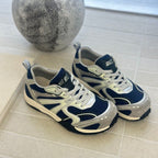 Damen sportliche Sneakers im modernen Design R&B