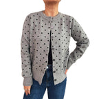 Damen Strickjacke mit modischem Punktemuster und komfortablem Schnitt R&B