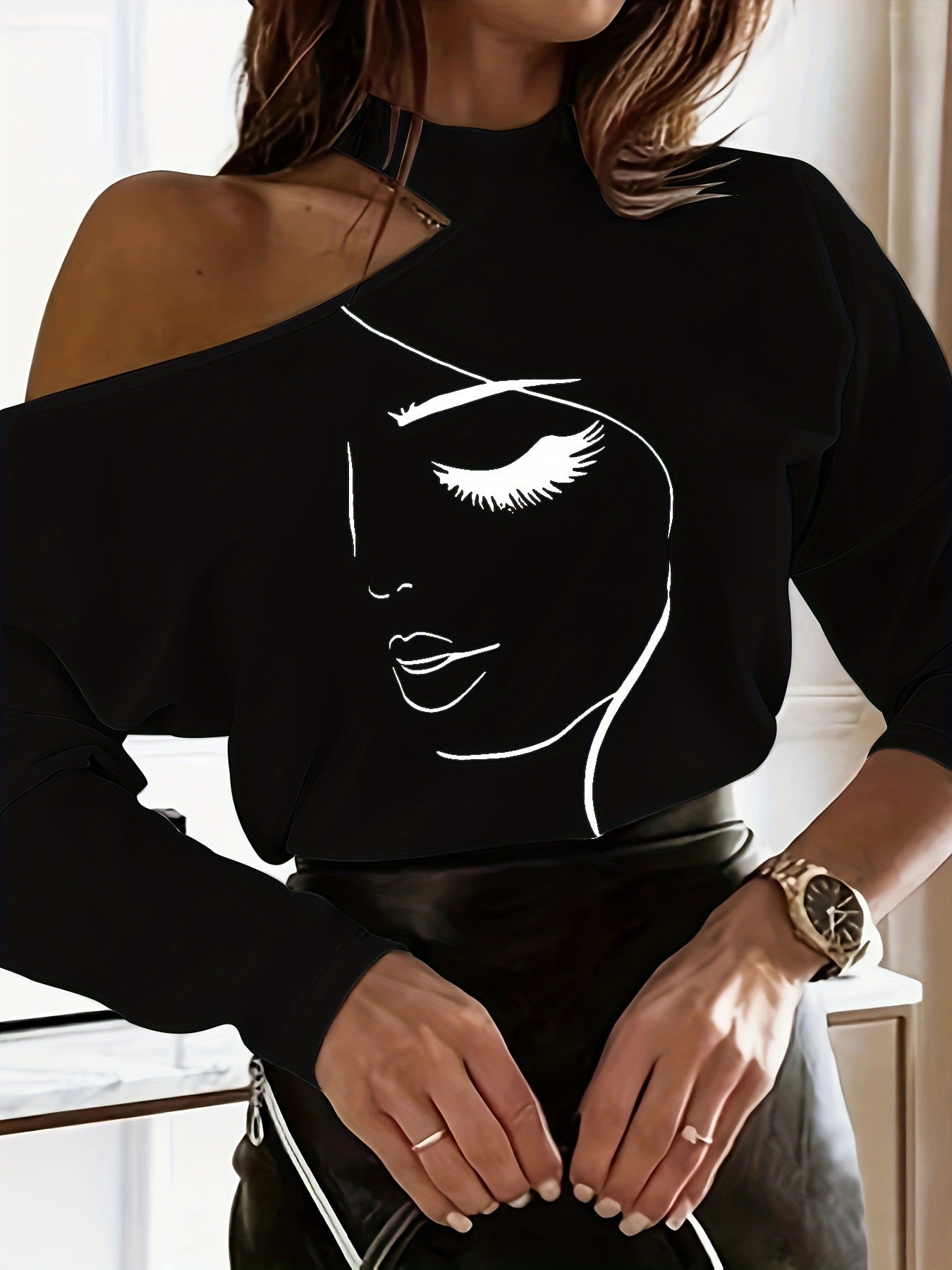Damen Designer Off-Shoulder Shirt mit stylischem Gesichtsdruck R&B
