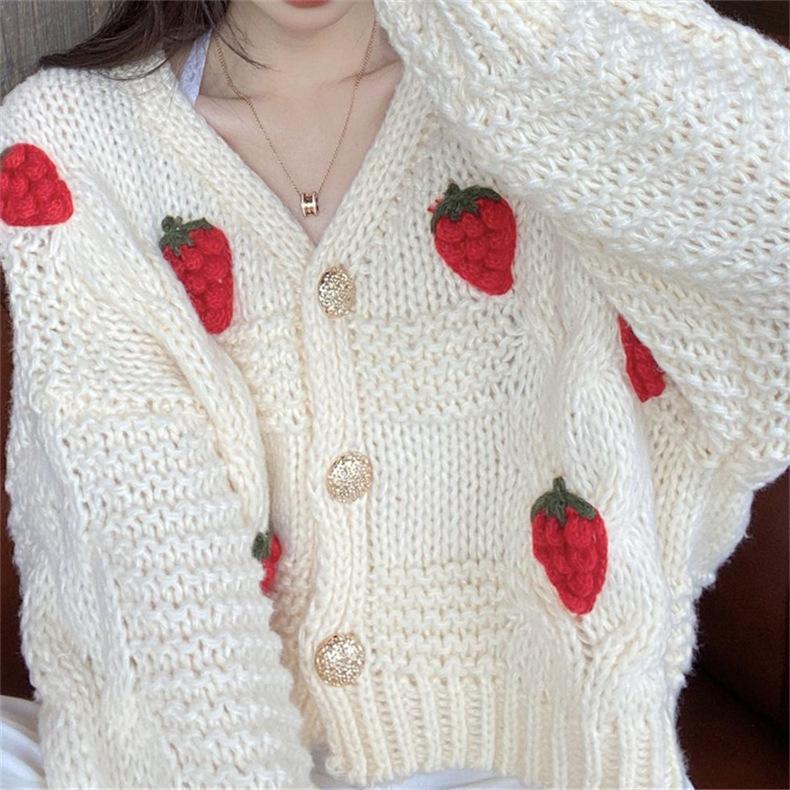 Damen Grober Strickcardigan mit Blumenstickerei und funkelnden Knöpfen R&B