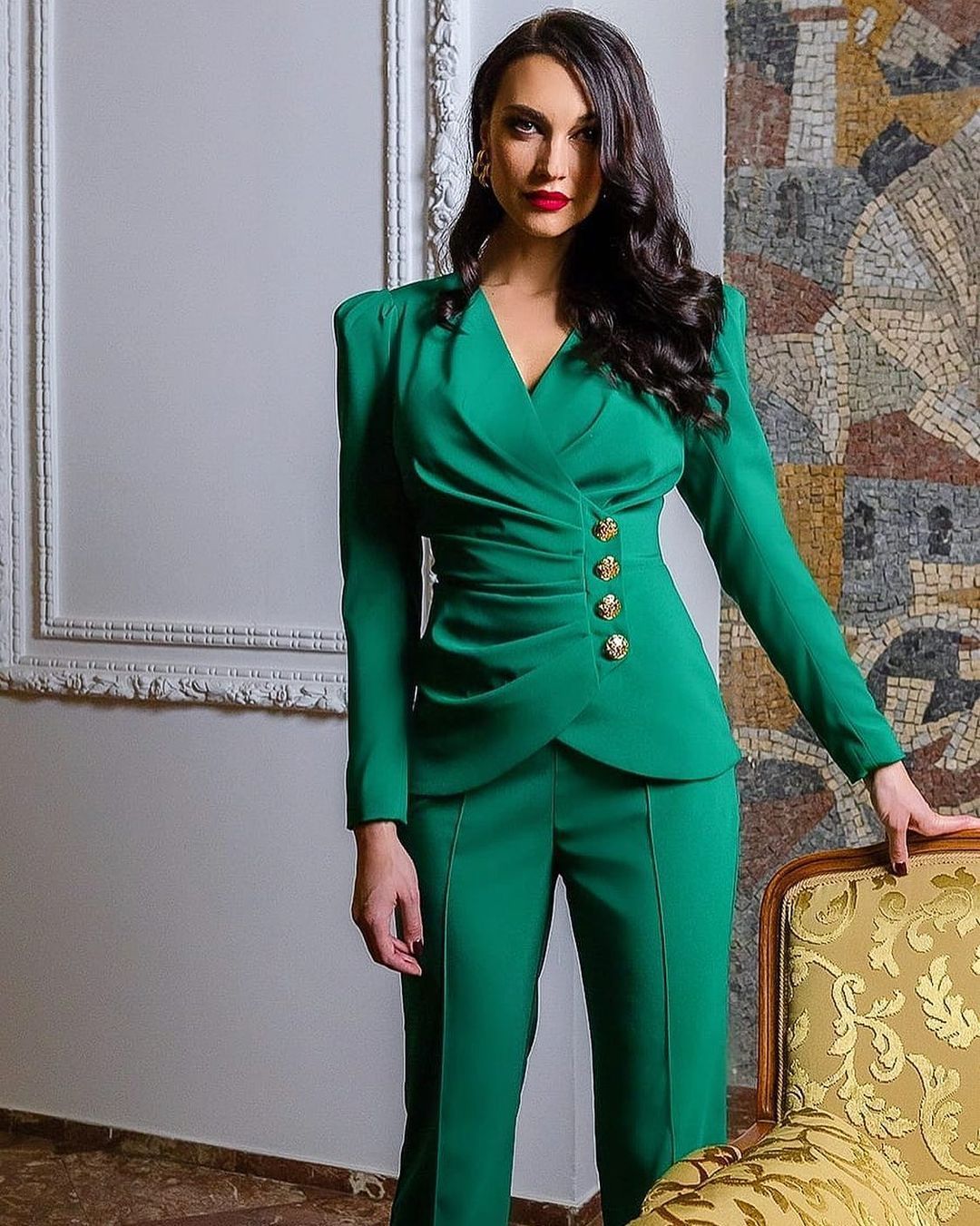 Damen elegantes Anzugset mit tailliertem Blazer und schmal geschnittenen Hosen R&B