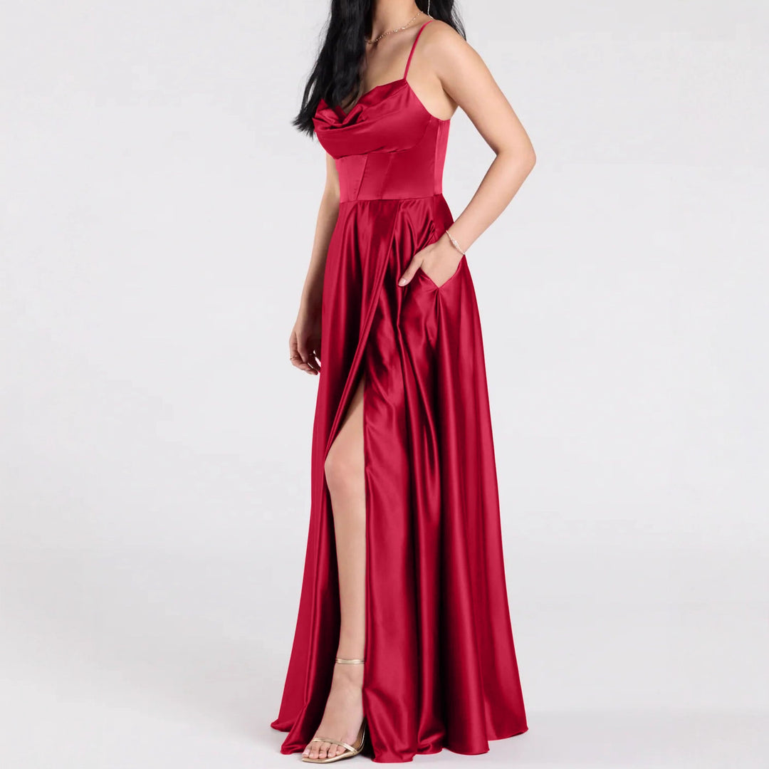 Damen Elegantes Abendkleid mit schimmerndem Satinfinish und tiefem Schlitz R&B