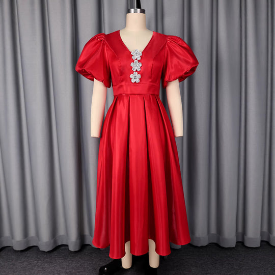 Damen Extravagantes Abendkleid mit voluminösen Puffärmeln und funkelnden Applikationen R&B