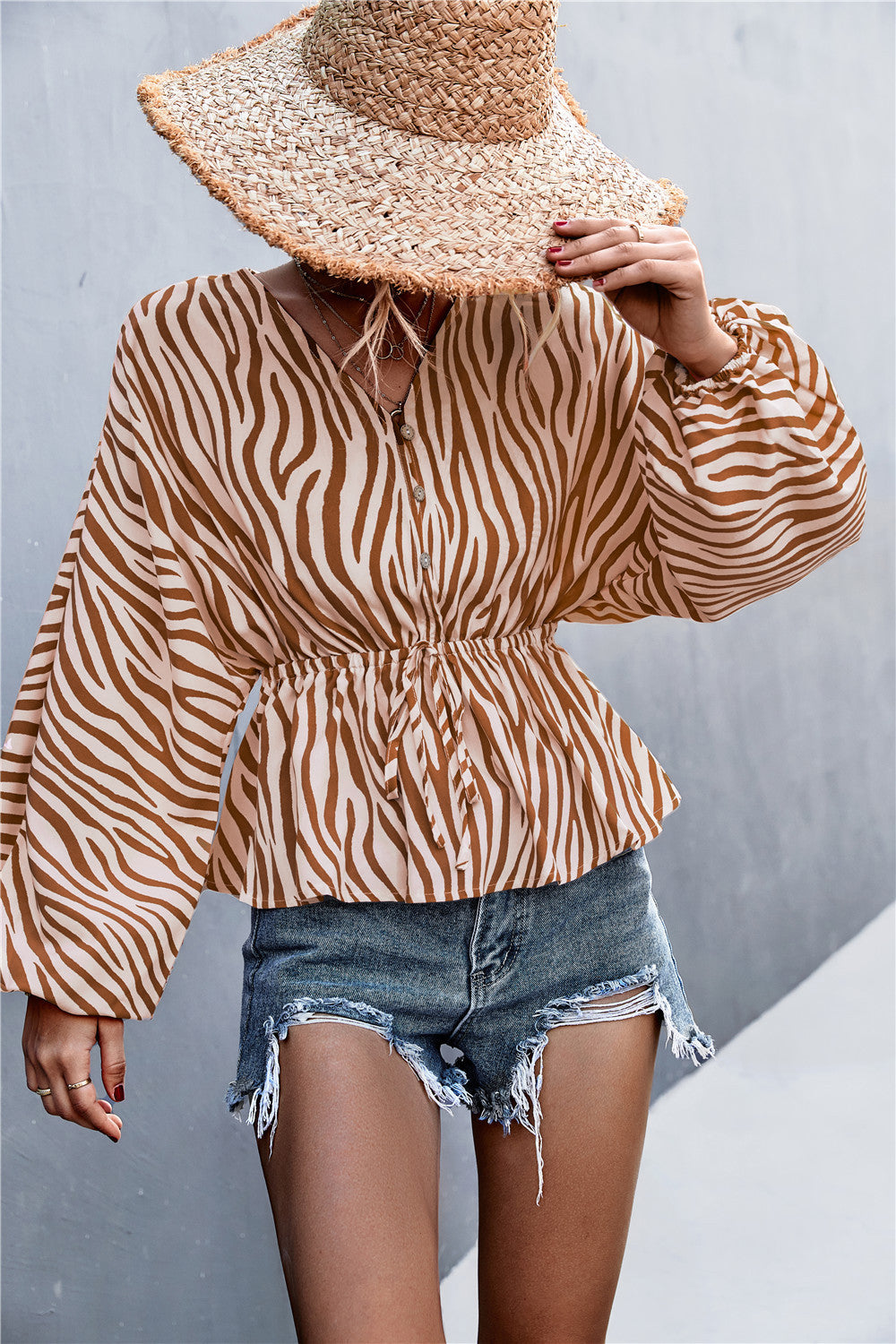 Damen Oversize Bluse mit ZR&Bra-Print und taillierter Raffung R&B