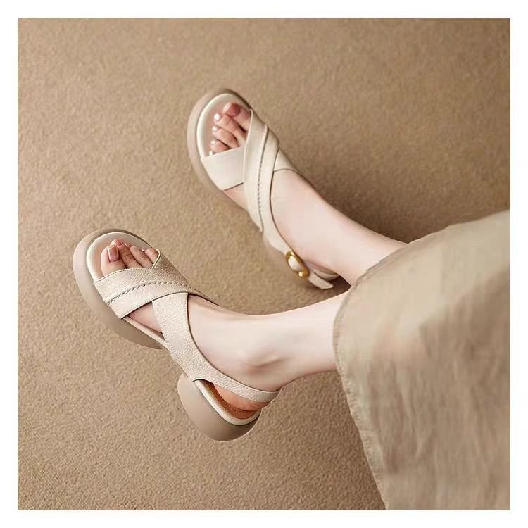 Damen Komfortable Plattform-Sandalen mit verstellbaren Riemen und anatomisch geformtem Fußbett R&B