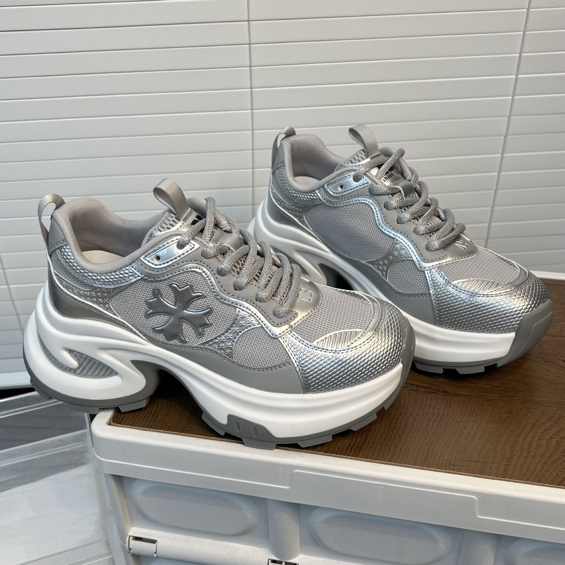 Damen Chunky Sneakers mit atmungsaktiver Mesh-Oberfläche und stabiler Sohle R&B