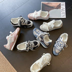 Damen Sneakers im lässigen Design mit innovativer Schnürtechnik und atmungsaktiver Oberflächenstruktur R&B