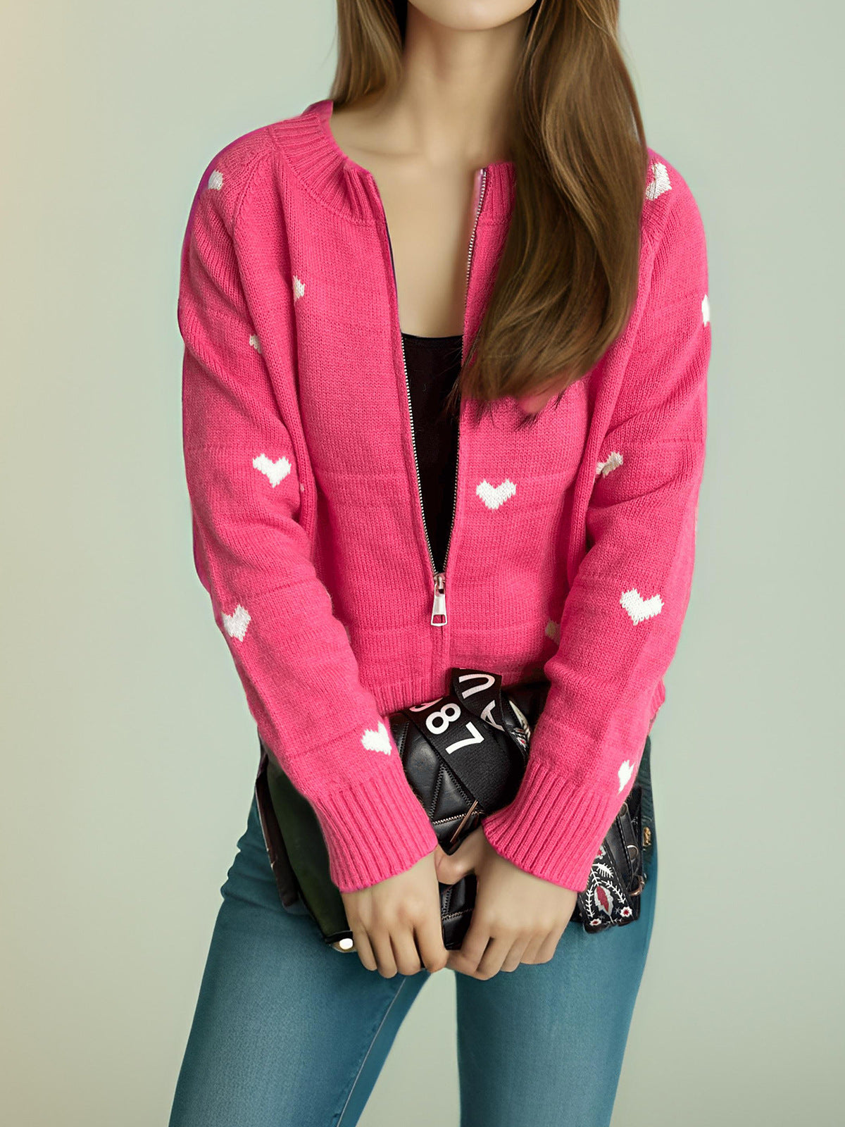 Damen Strickjacke mit Herzmotiv und modernem Reißverschluss R&B