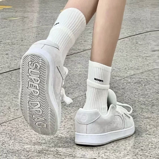 Damen Modische Sneakers mit hochwertiger Wildleder-Oberfläche und weichem Fußbett R&B