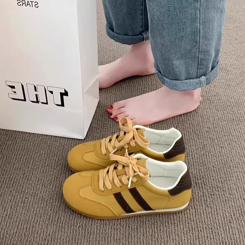 Damen Sportliche Sneakers mit hochwertiger Wildleder-Oberfläche und atmungsaktivem Innenfutter