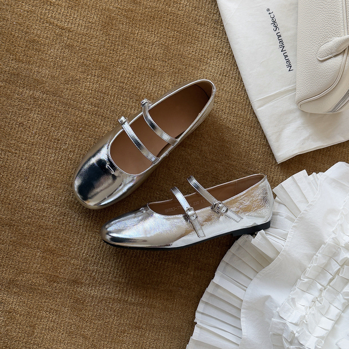 Damen Elegante Ballerinas mit doppeltem Riemchen aus hochwertigem Metallic-Leder R&B