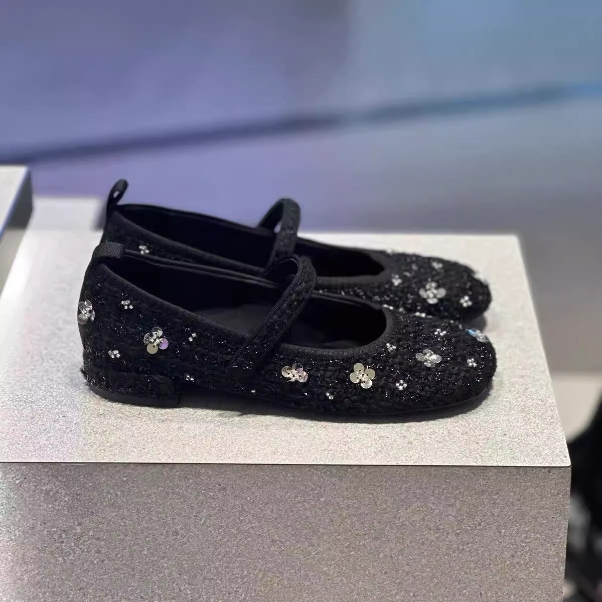 Damen Ballerinas mit floralem Glitzer-Akzent und verstellbarem Riemendesign R&B