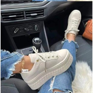Damen Plateau-Sneaker mit glänzender Oberfläche und gepolsterter Sohle R&B
