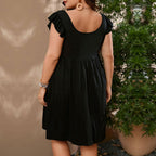 Damen Freizeit Kleid mit voluminösen Rüschenärmeln und Knopfdetails R&B