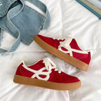 Damen Sneakers im sportlich-eleganten Retro-Design mit hochwertigen Material und bequemer Sohle R&B