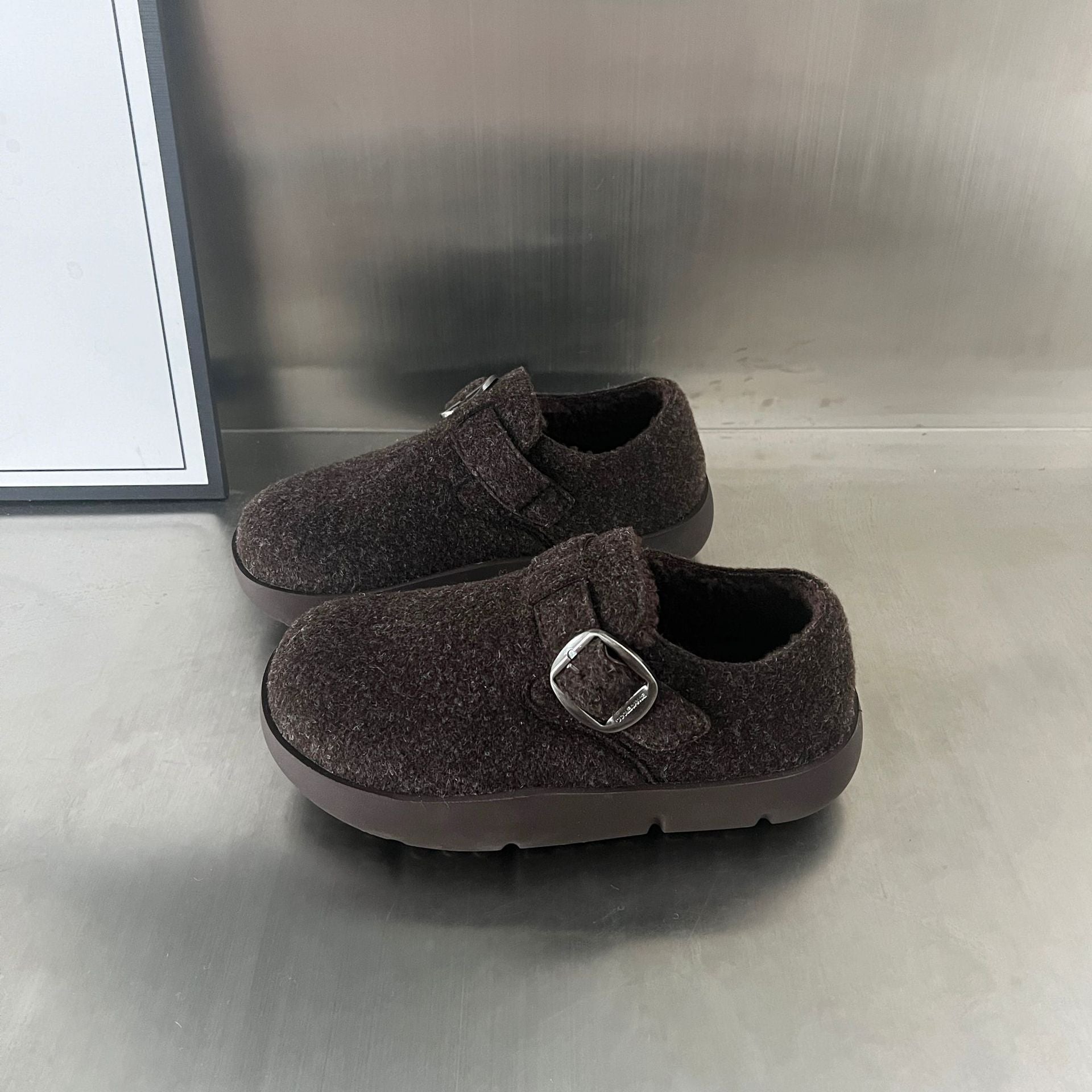 Damen gemütliche Clogs mit modischer Schnallenverzierung R&B