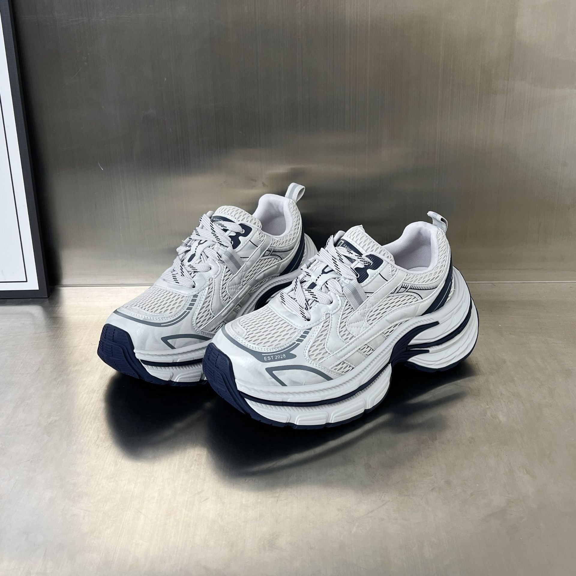 Damen trendige Sneakers mit ausgeglichener Dämpfung und atmungsaktiver Mesh-Oberfläche R&B