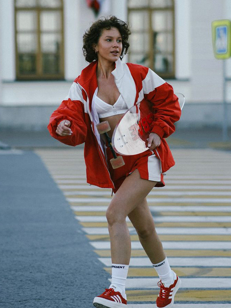 Damen sportliches Freizeit-Set mit kurzärmligem Oberteil und lockerer Shorts R&B