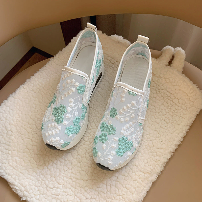 Damen Slip-On Sneaker mit modischem Blumenmusterdetail und bequemer Sohle R&B