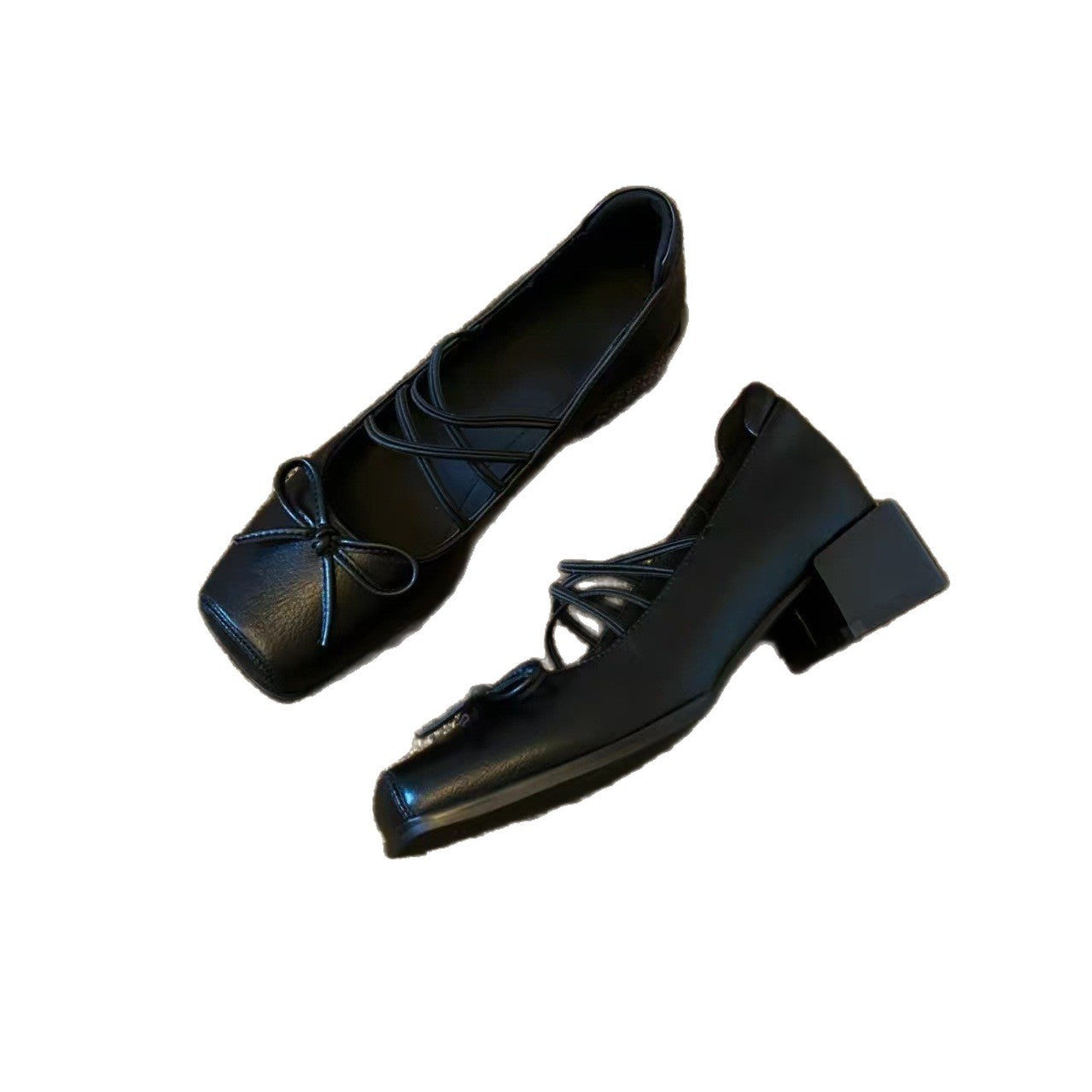 Damen Quadratpumps mit dekorativen Schnürdetails und elegantem Blockabsatz