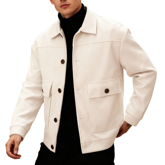 Herren nan kurze Woll-Feldjacke mit Hemdkragen aufgesetzten Pattentaschen und klarer Silhouette R&B