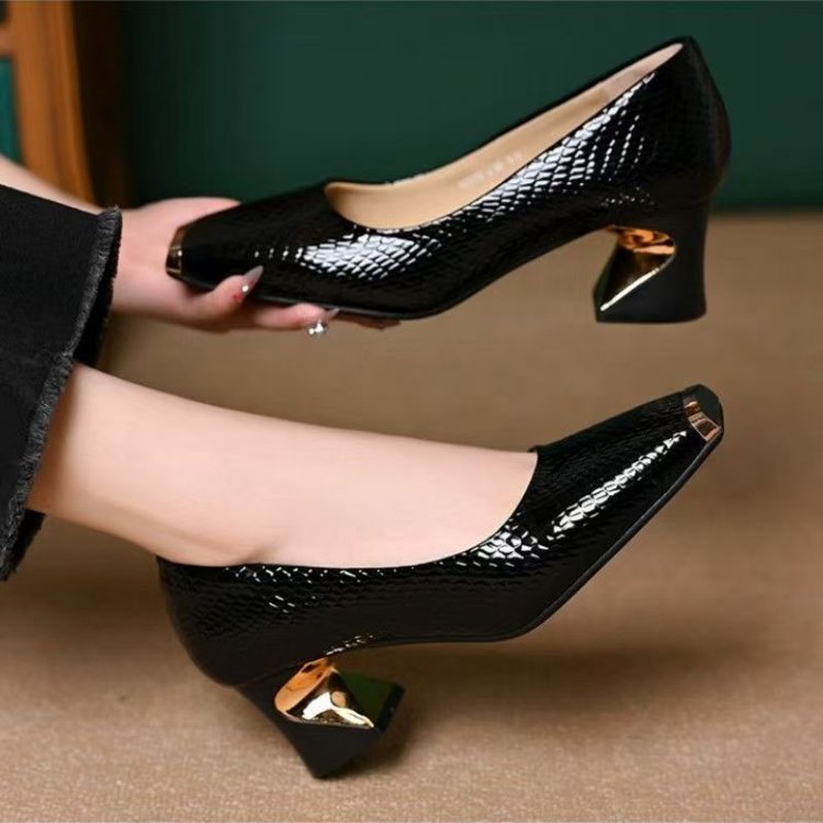 Damen elegante Pumps mit glamourösem goldenen Absatz und strukturiertem Leder R&B