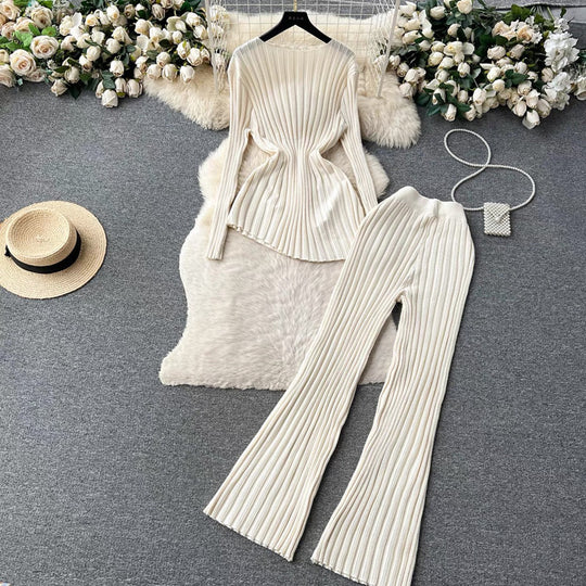 Damen modisches Strick-Loungewear-Set mit schmeichelnden Rippdetails R&B