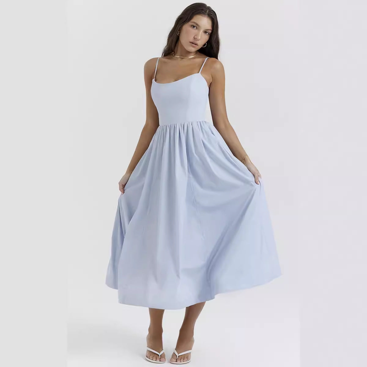 Damen Maxikleid mit schmalen Trägern und schwingendem Rock R&B
